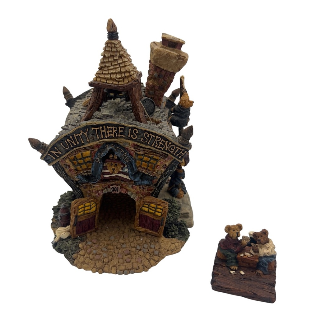 Boyds Bears Bearly-Built Villages Boyds Town Volunteer Firestation Figurine Box